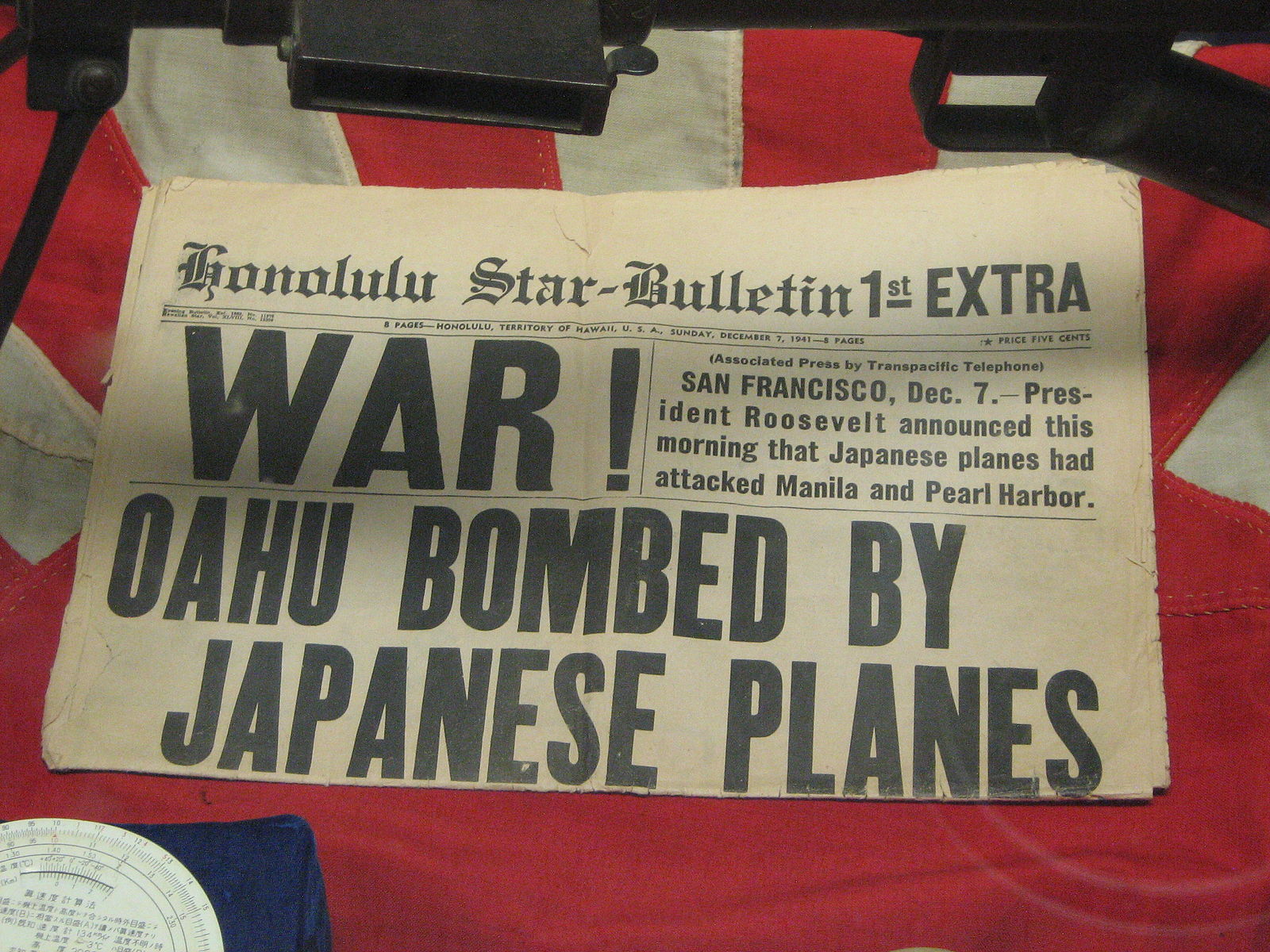 Above the Fold Example "Honolulu Star Bulletin"